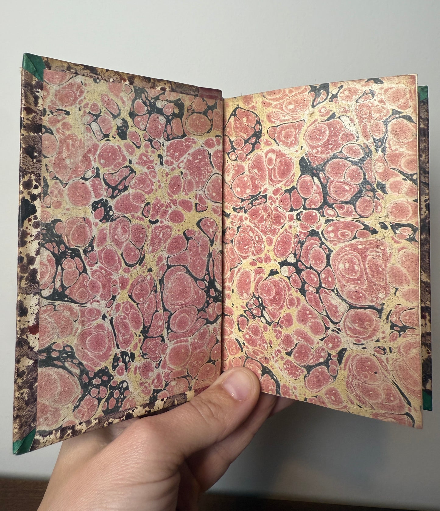 Antique French travel book "Voyage au Tour du Monde" - La Pérouse, Vol. 29, 1832