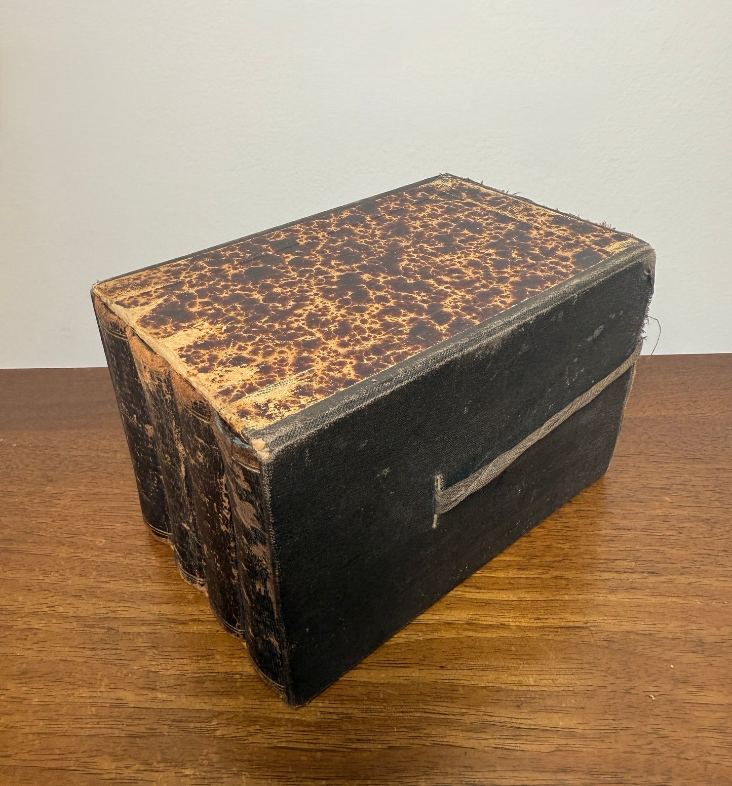 Antique German miniature song book set "Regensburger Liederkranz" in original case - 1863