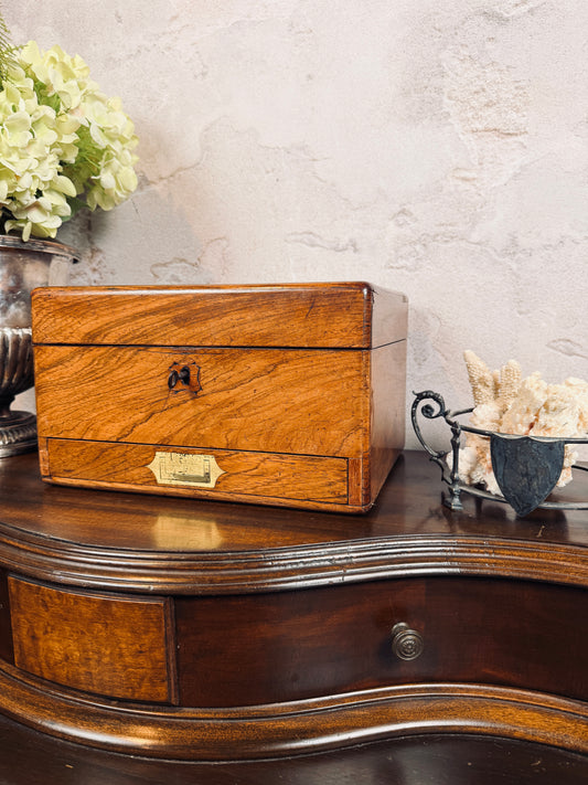 Antique English rosewood dresser box with working key