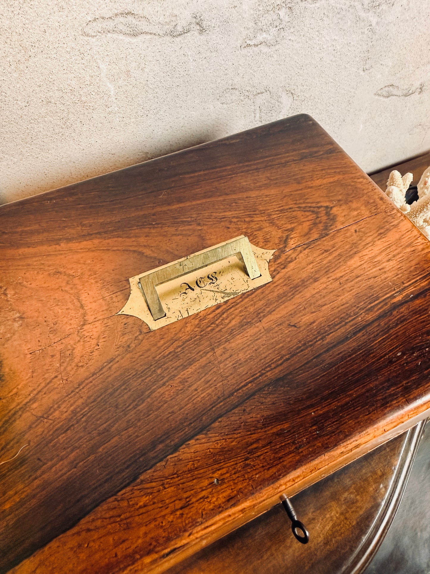Antique English rosewood dresser box with working key