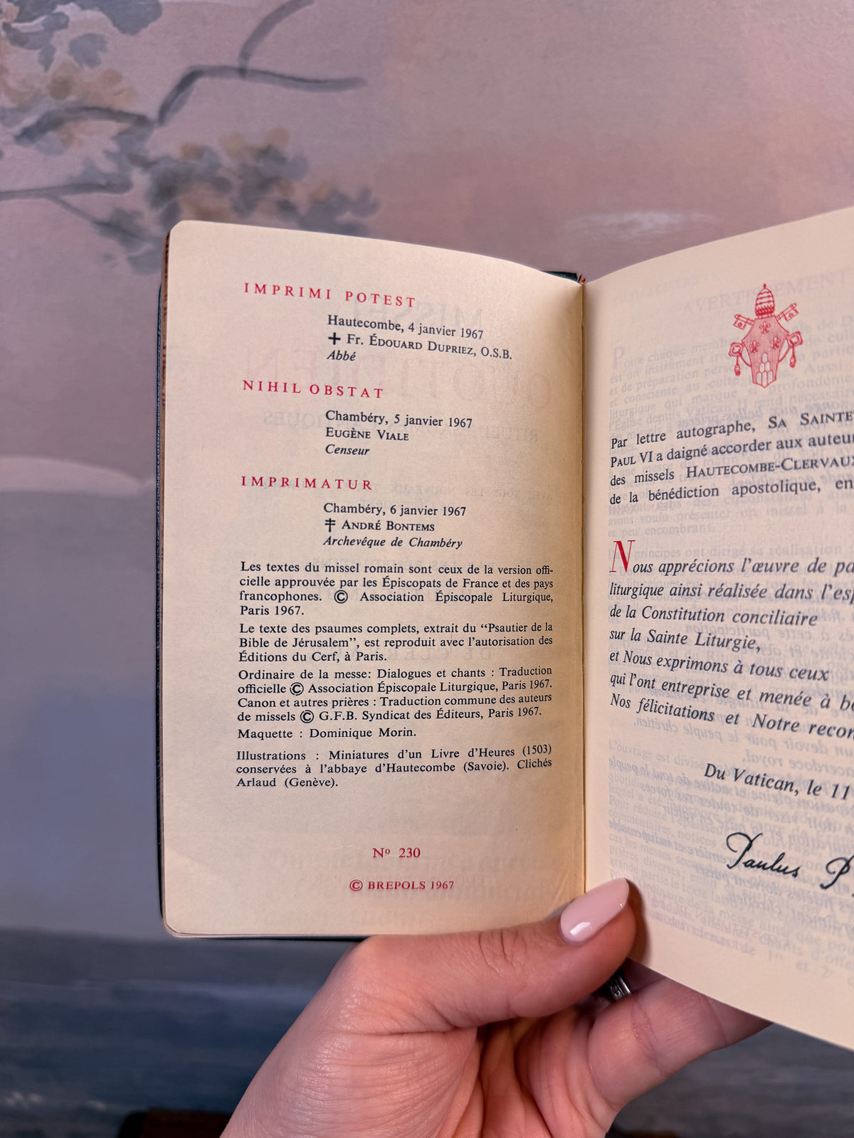 1967 "Missel quotidien vesperal" book, blue [French]