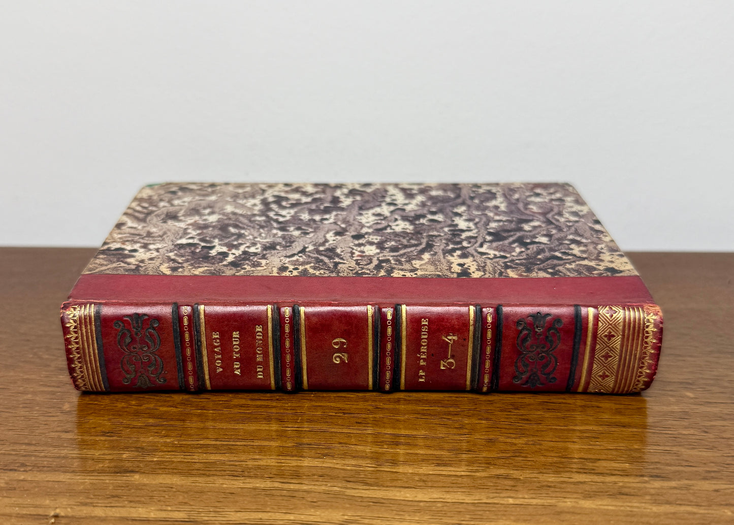 Antique French travel book "Voyage au Tour du Monde" - La Pérouse, Vol. 29, 1832