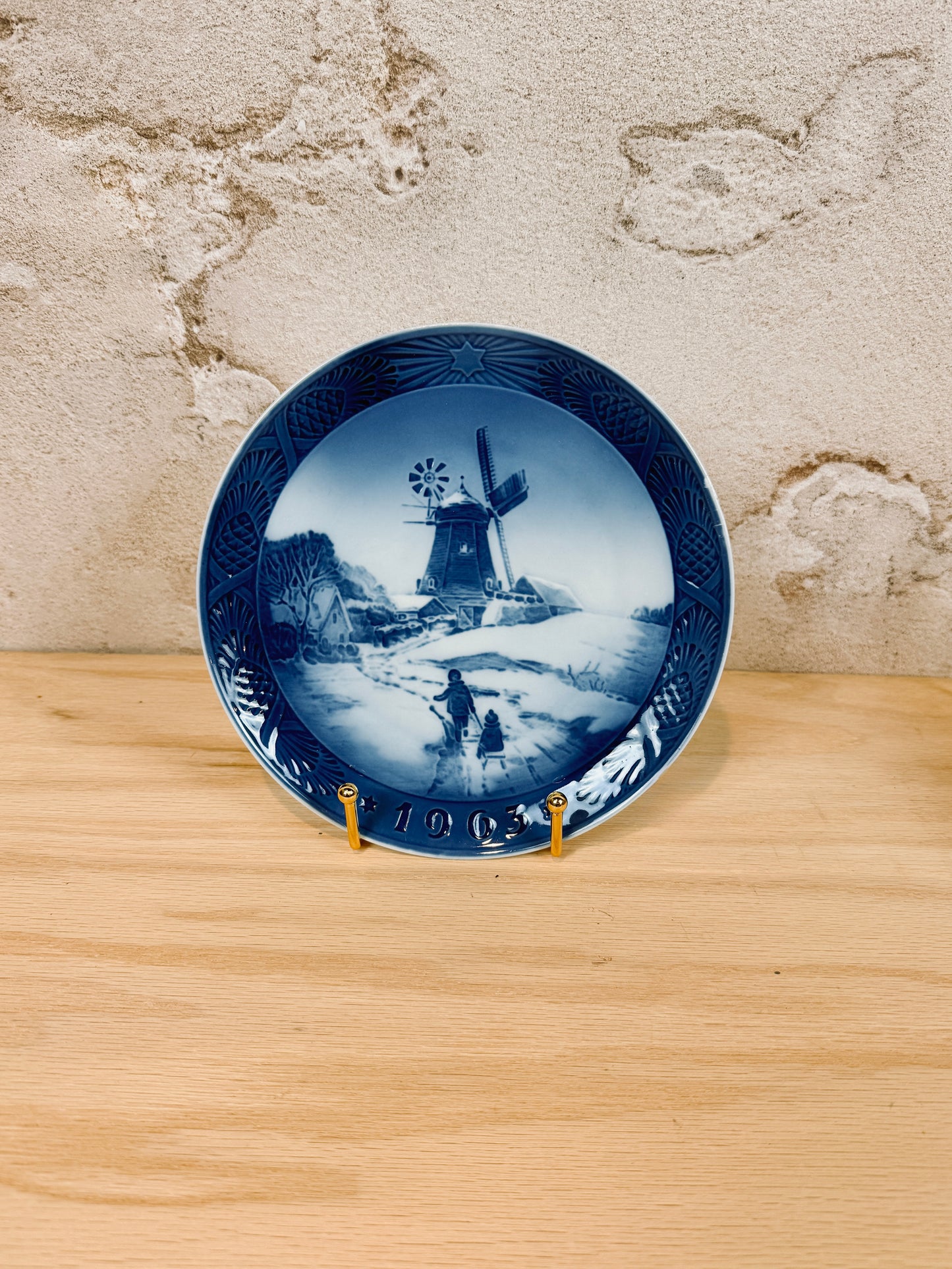 Danish Christmas plates, set of 5